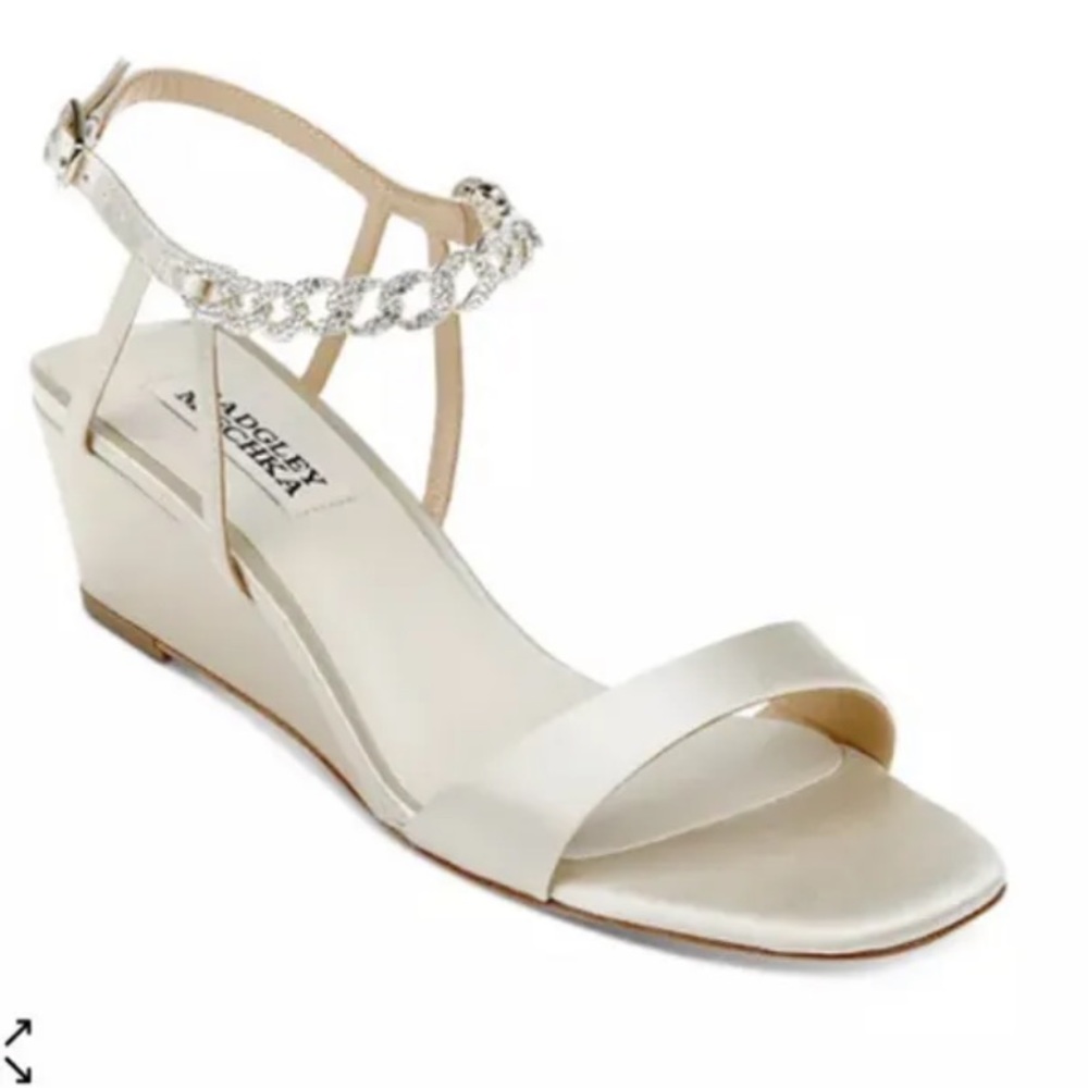 Badgley Mischka Women's Kaelyn Wedge Sandals Ivory Satin 8.5